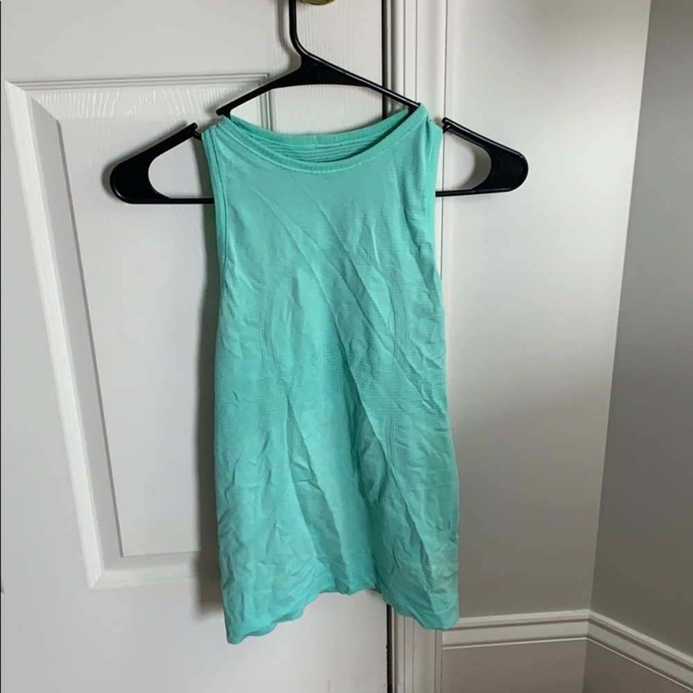 Lululemon tank top